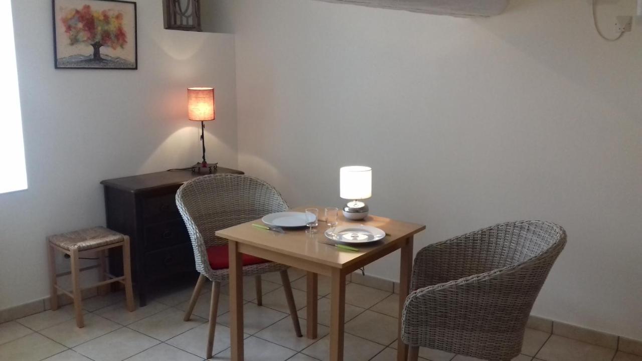 Le Petit Seguret Apartment Le Puy-en-Velay ภายนอก รูปภาพ