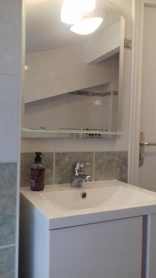 Le Petit Seguret Apartment Le Puy-en-Velay ภายนอก รูปภาพ