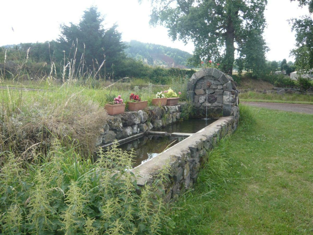 Le Petit Seguret Apartment Le Puy-en-Velay ภายนอก รูปภาพ